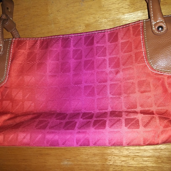 Small Handbag - Picture 2 of 4
